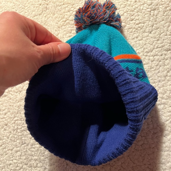 Patagonia Powder Town Beanie - Picture 3 of 3